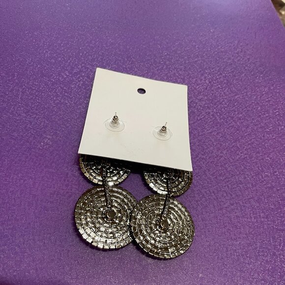 Accessory Concierge Statement Dangle Earrings - Picture 3 of 3